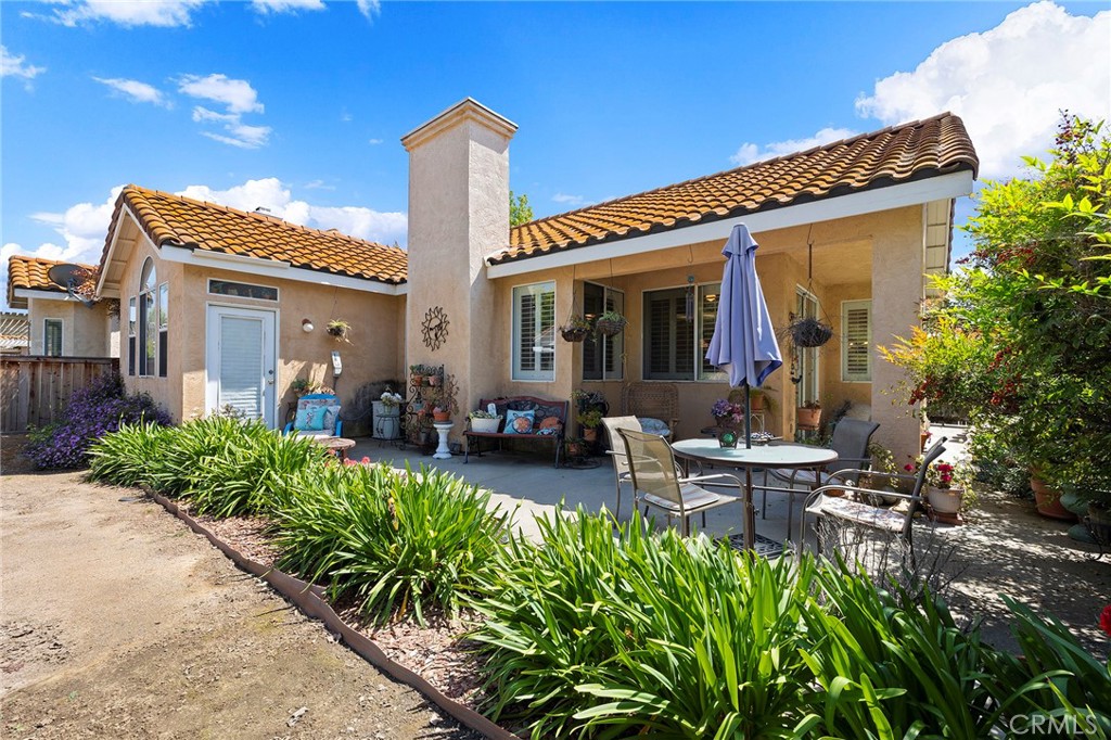 27464 Swallow Court