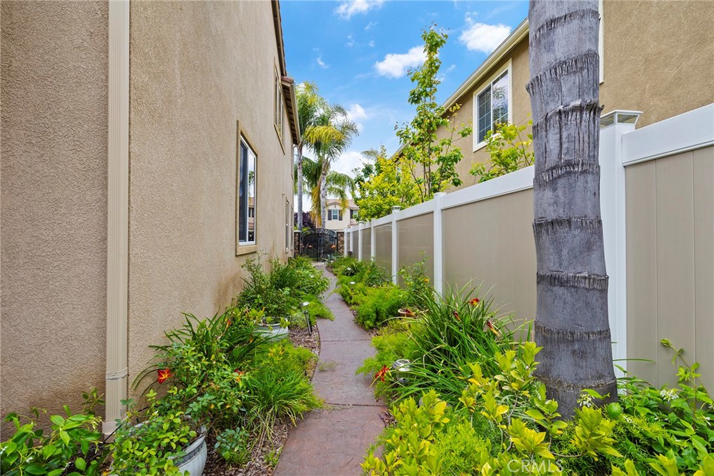 27335 Snowfield Street