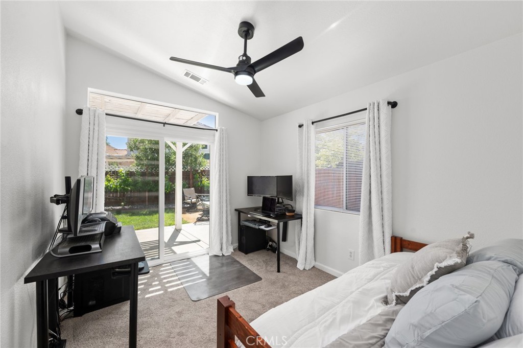 32989 Rossman Circle