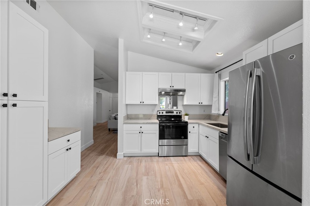 32989 Rossman Circle