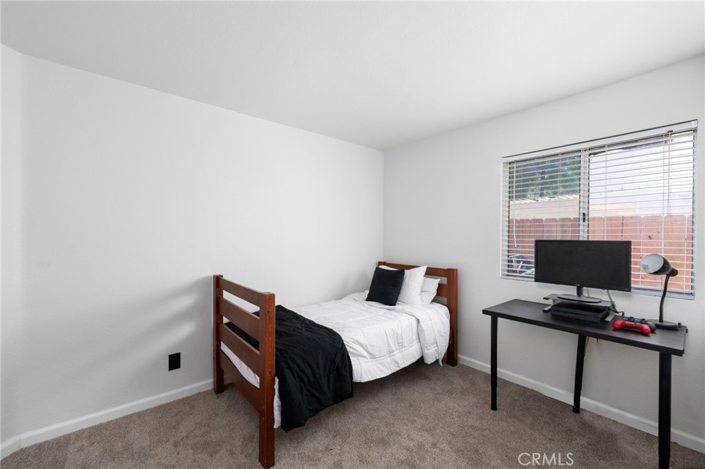 32989 Rossman Circle