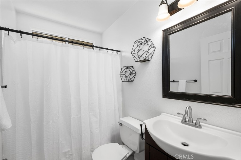 32989 Rossman Circle