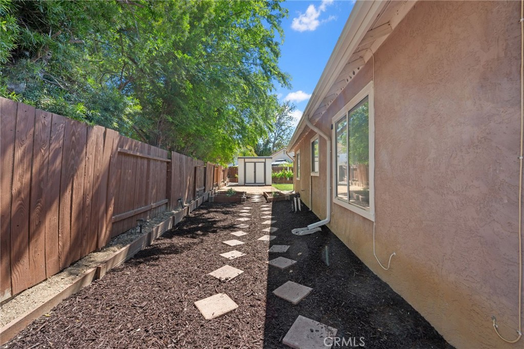 32989 Rossman Circle