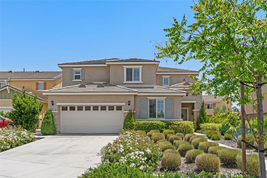 30041 Long Shadow Circle