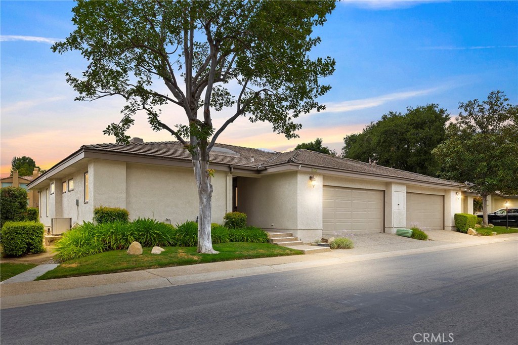 38445 Oaktree Loop