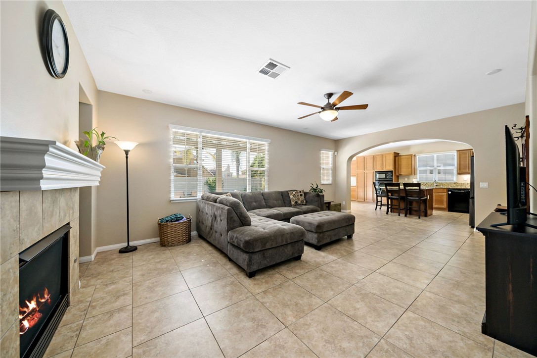 46319 Lone Pine Drive