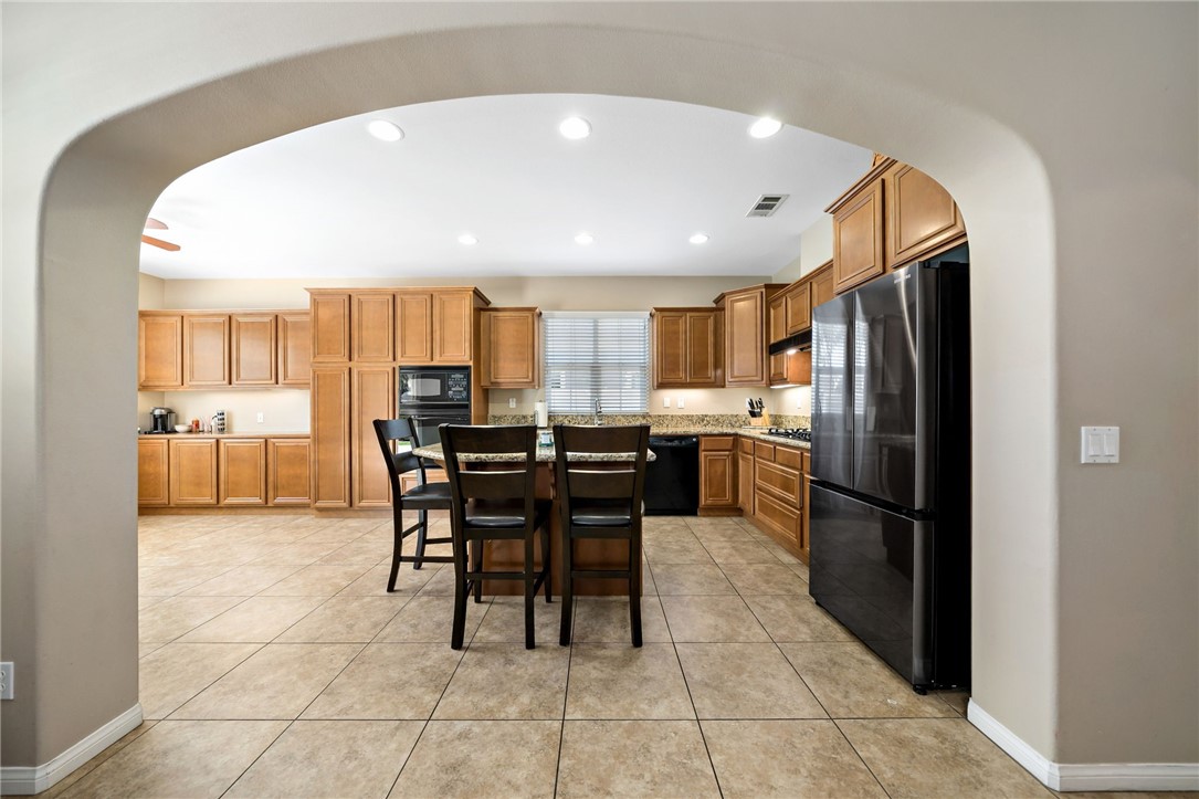 46319 Lone Pine Drive