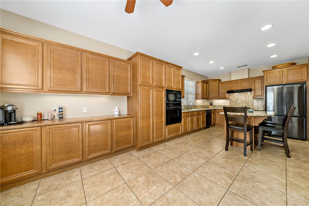 46319 Lone Pine Drive