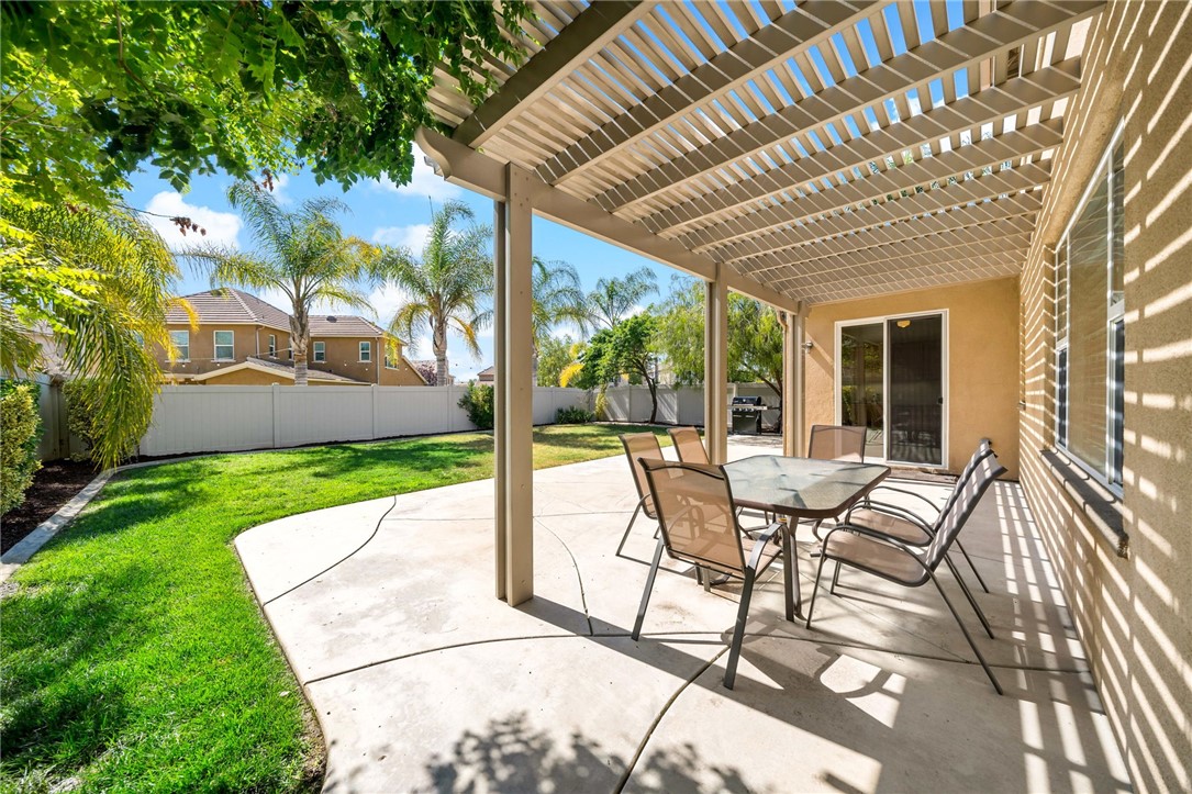 46319 Lone Pine Drive