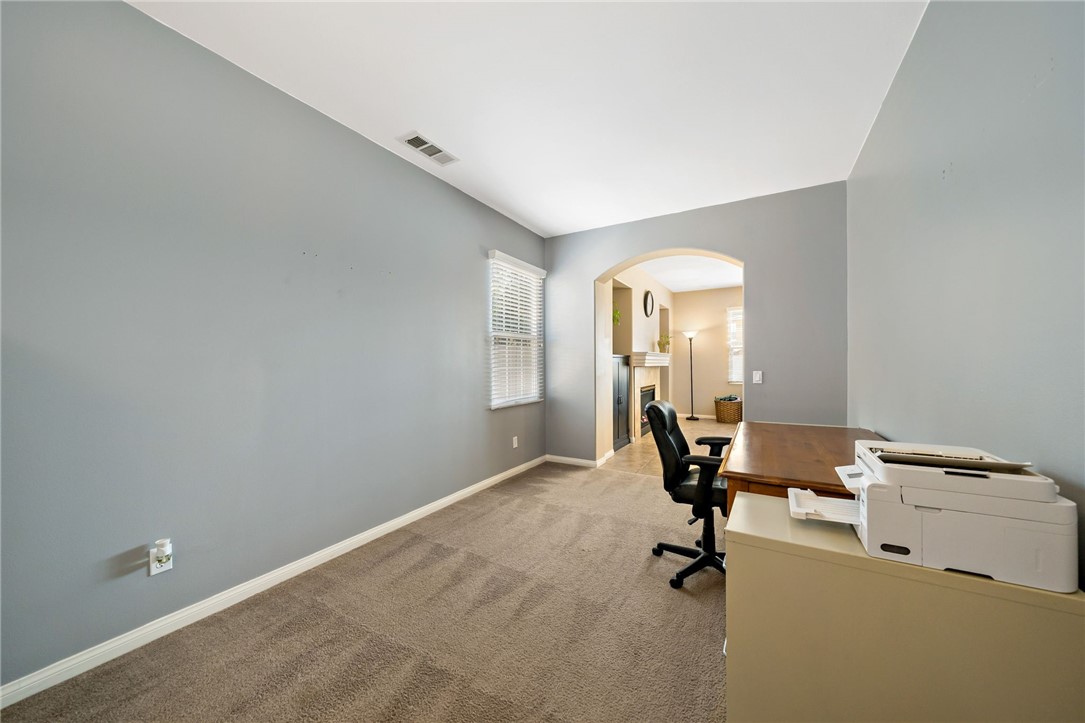 46319 Lone Pine Drive