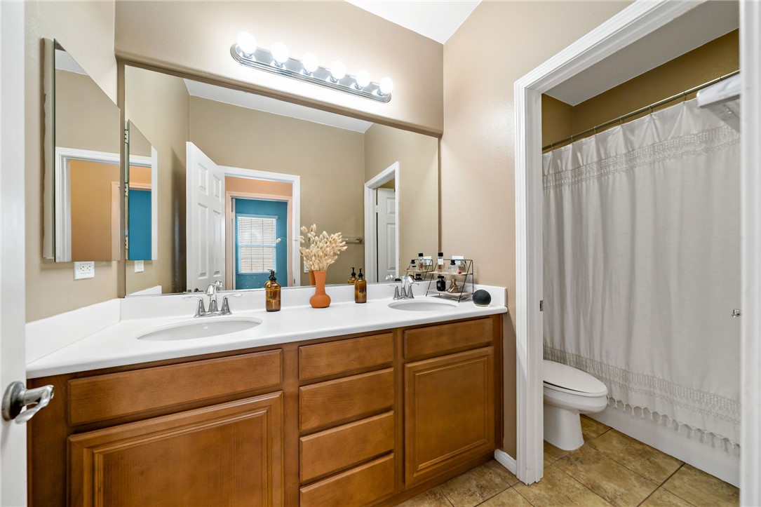 46319 Lone Pine Drive