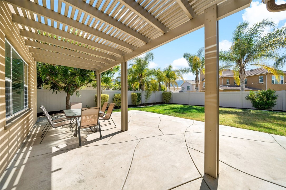 46319 Lone Pine Drive