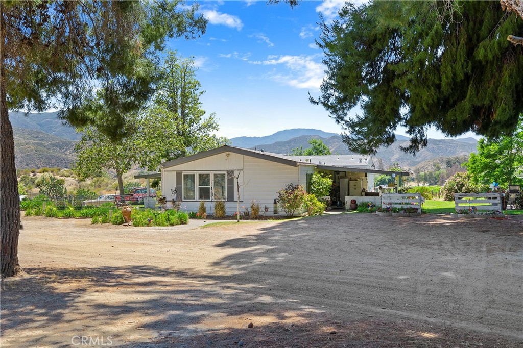 44025 White Mountain Road