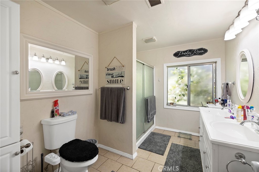 44025 White Mountain Road