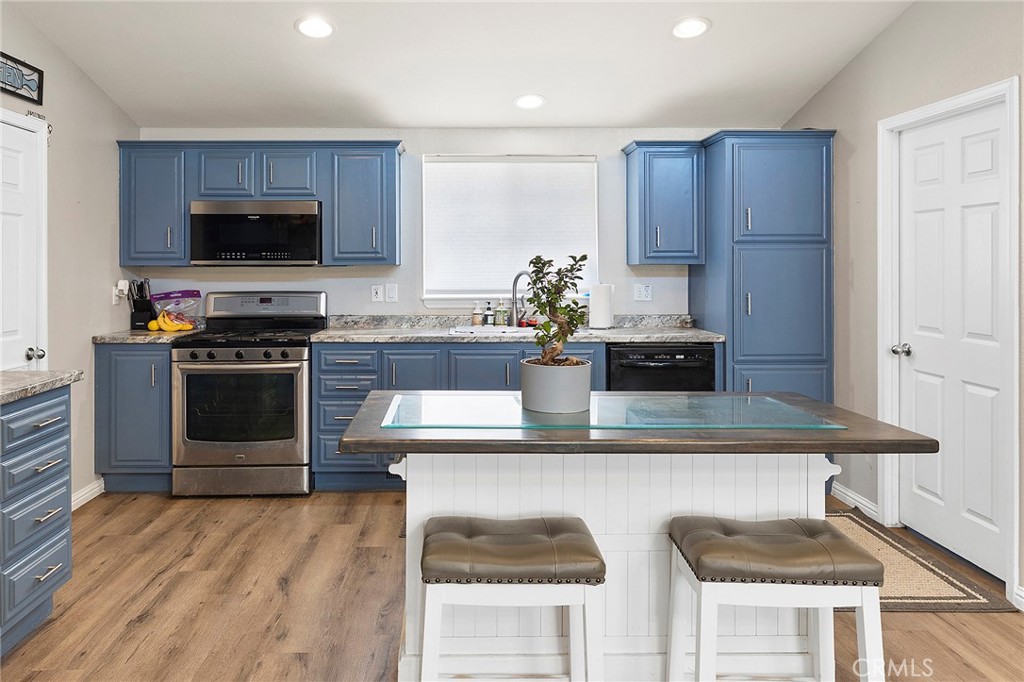 44025 White Mountain Road