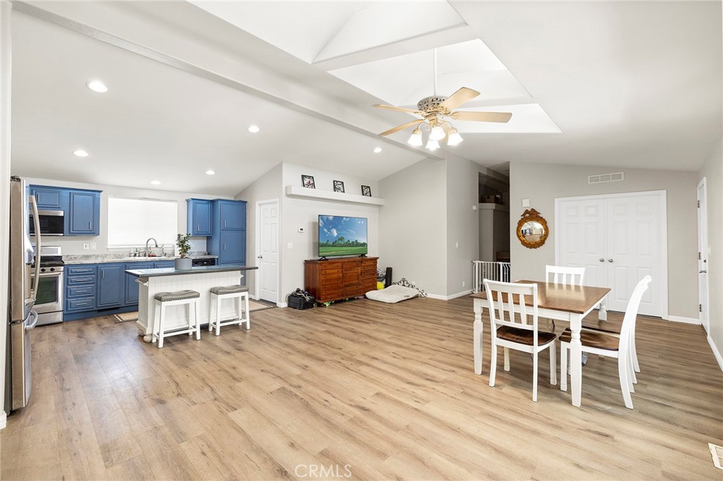 44025 White Mountain Road