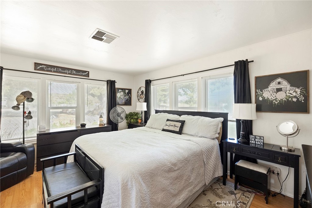 44025 White Mountain Road