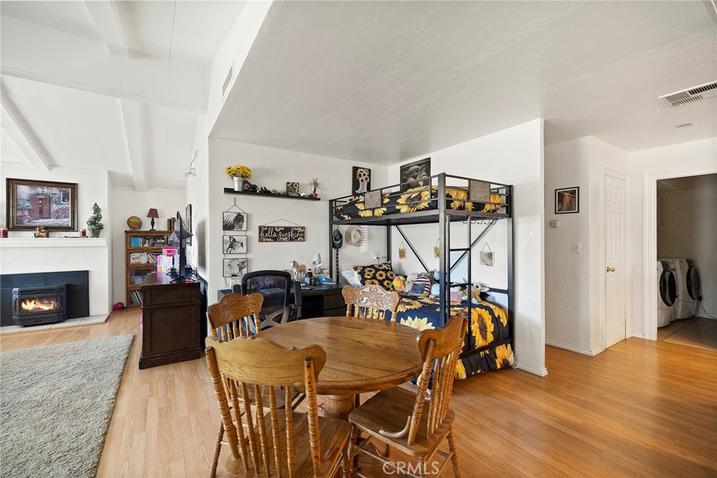 44025 White Mountain Road