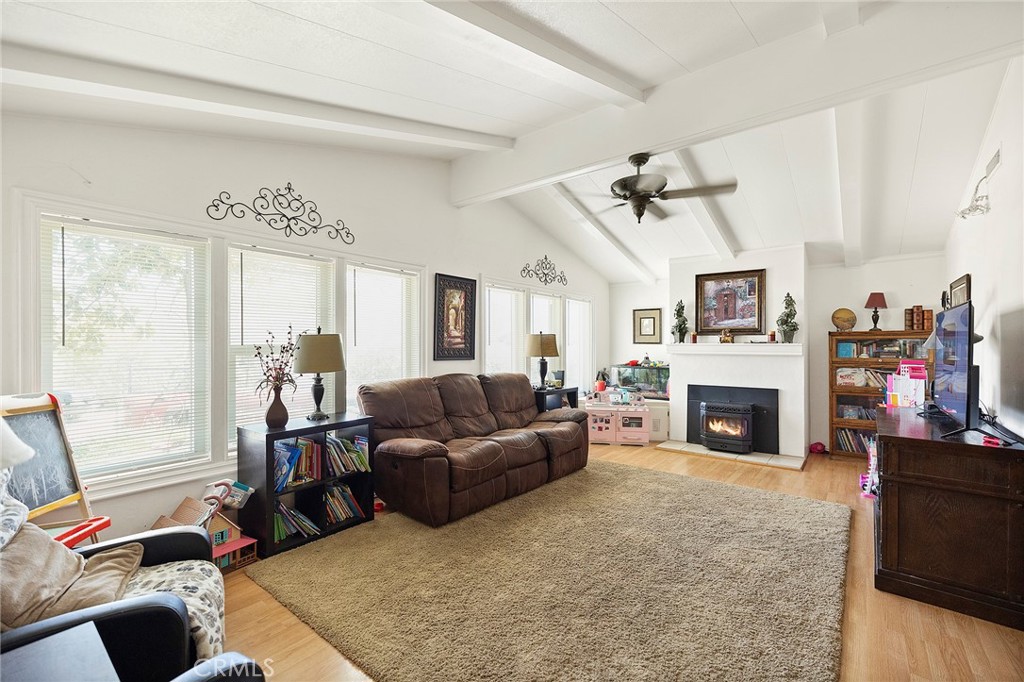 44025 White Mountain Road