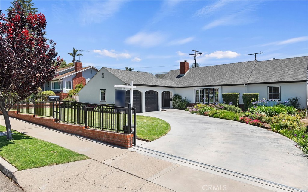 386 Dorothy Avenue