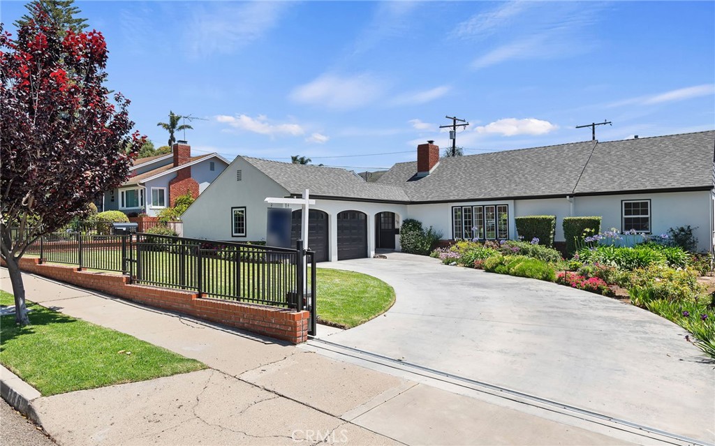 386 Dorothy Avenue
