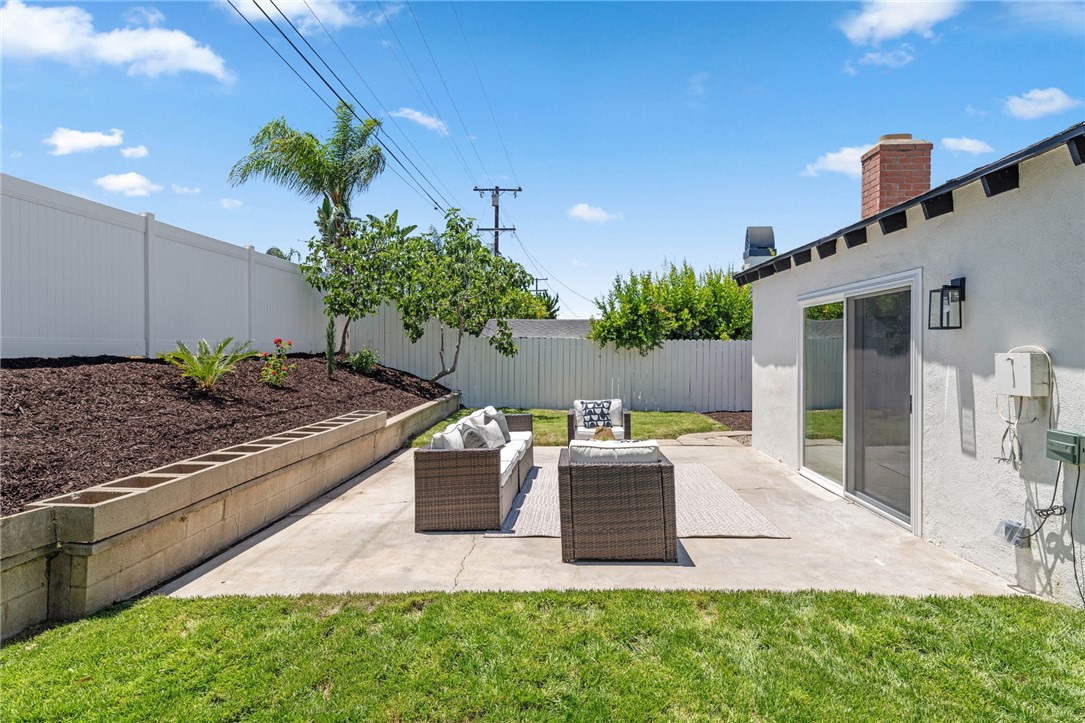 324 E Citron Street