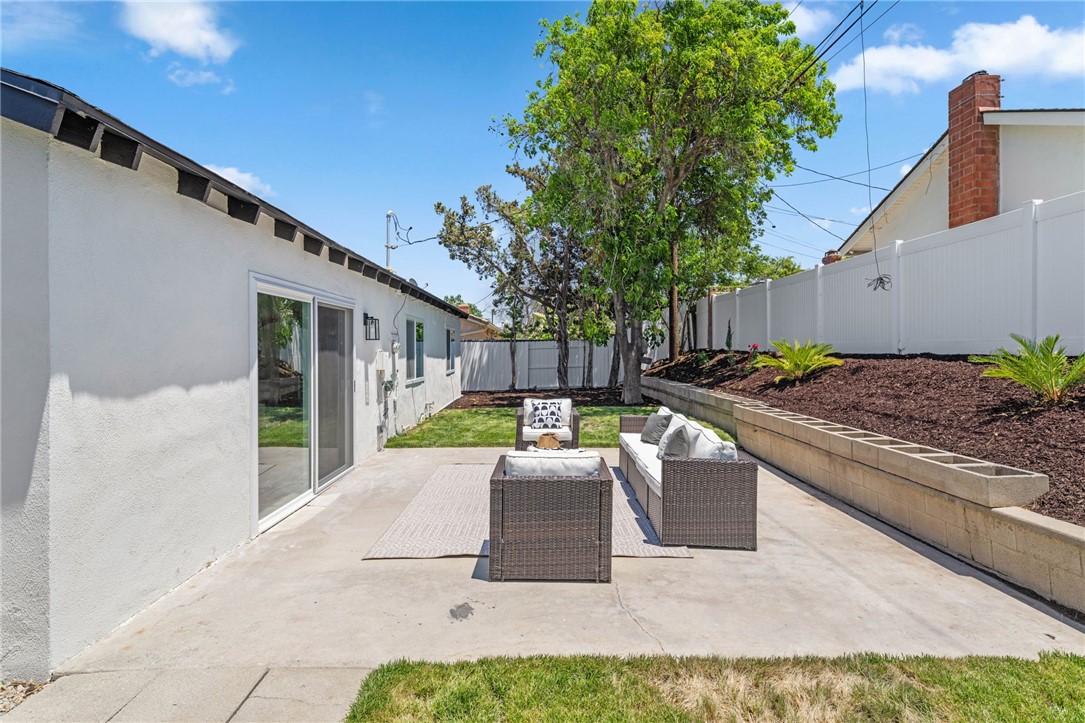 324 E Citron Street