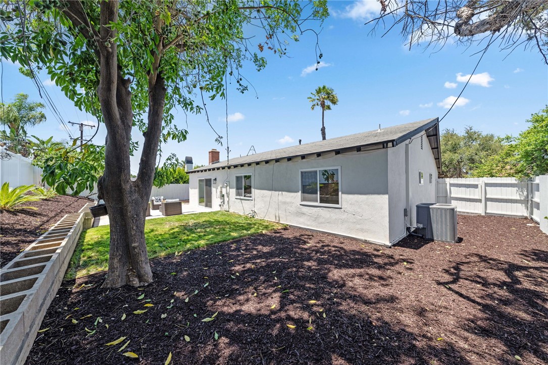 324 E Citron Street