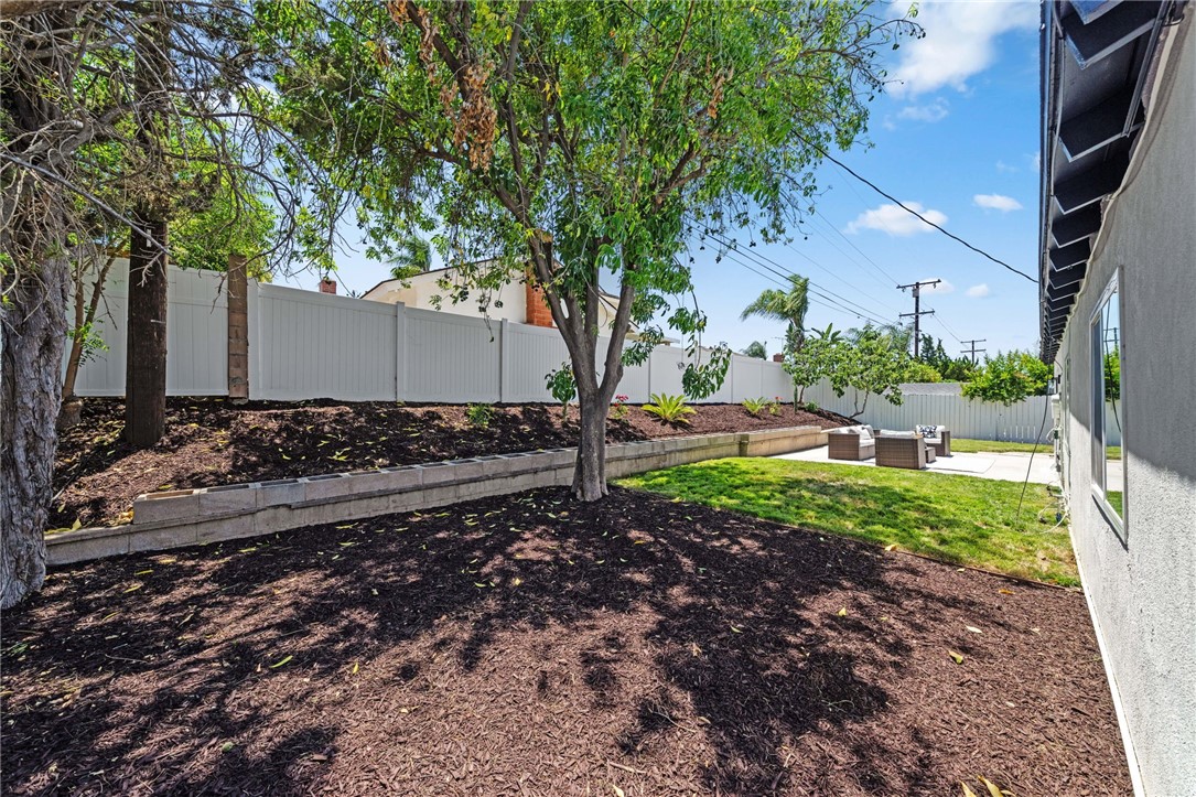 324 E Citron Street