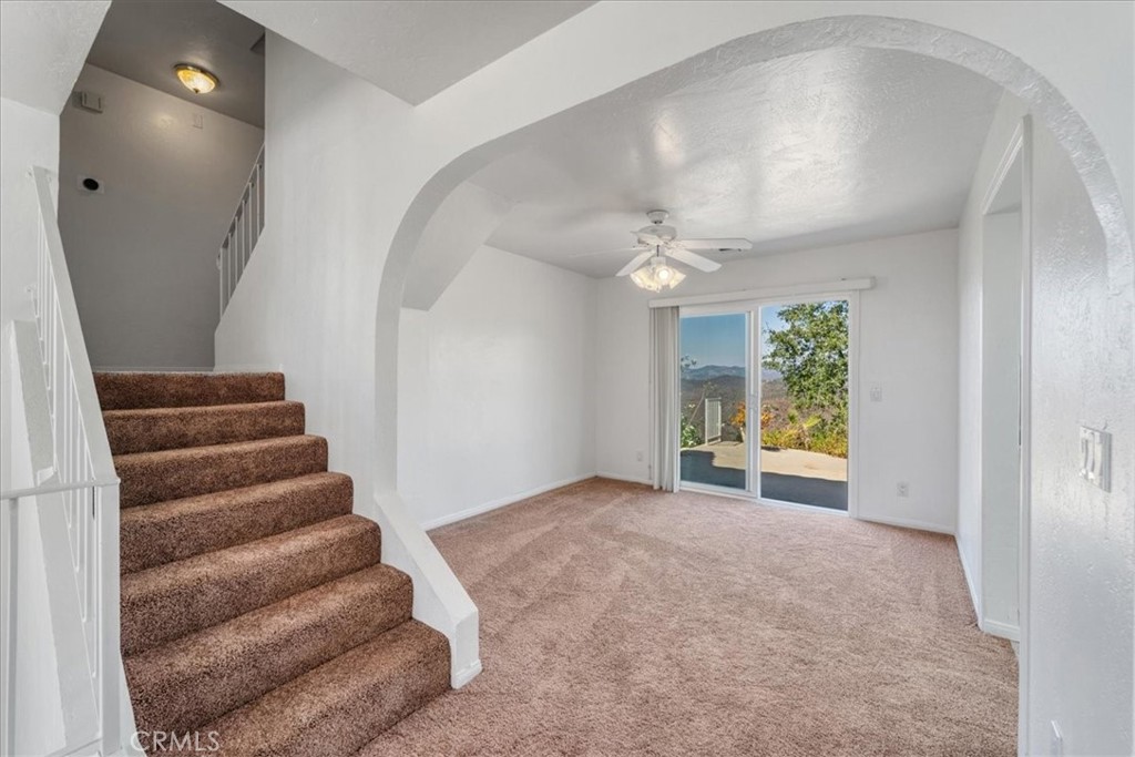 3343 Red Mountain Heights Drive