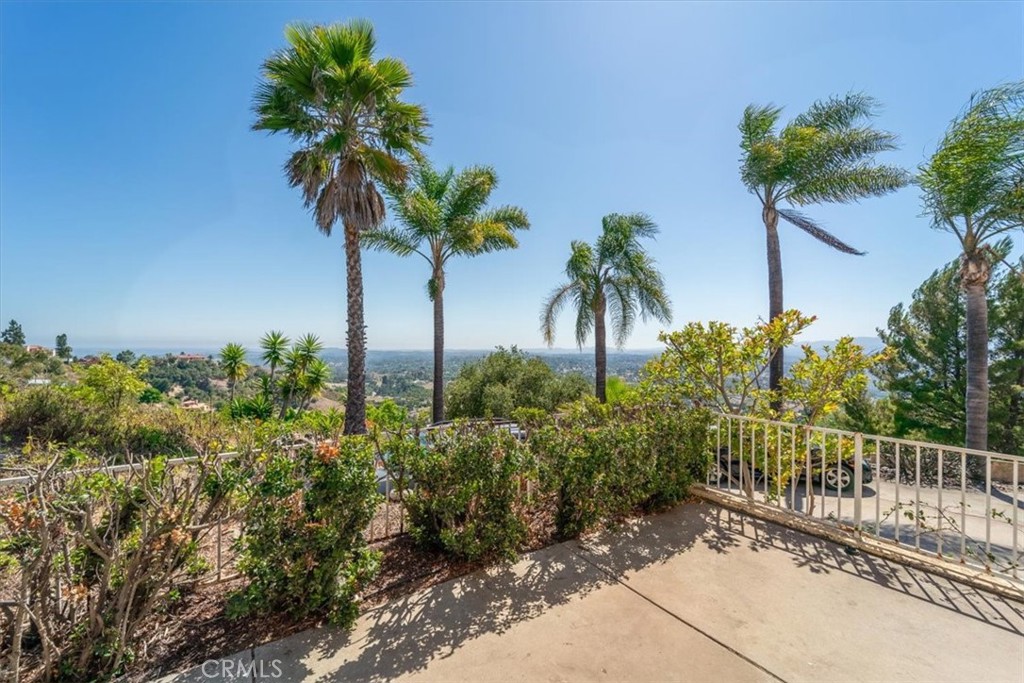 3343 Red Mountain Heights Drive