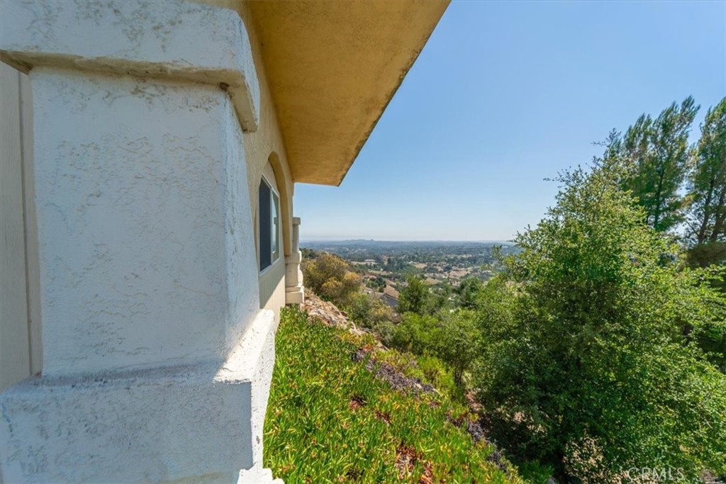 3343 Red Mountain Heights Drive