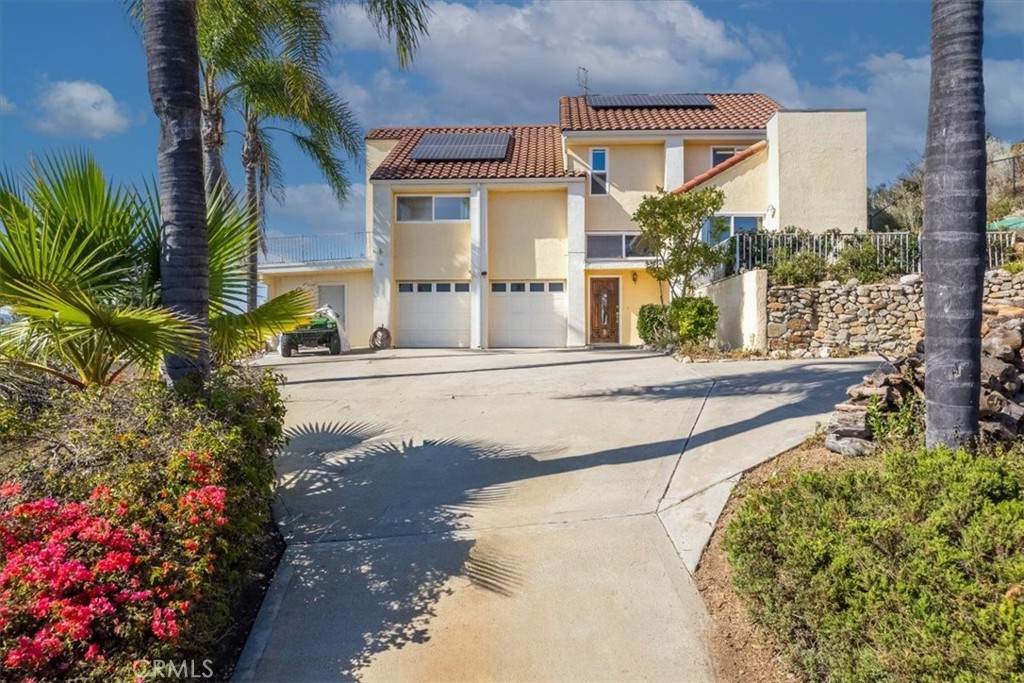 3343 Red Mountain Heights Drive