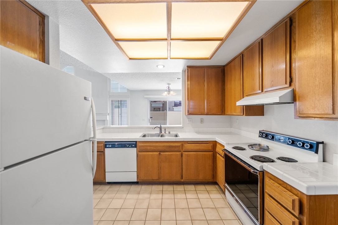 1101 Portofino Court 102