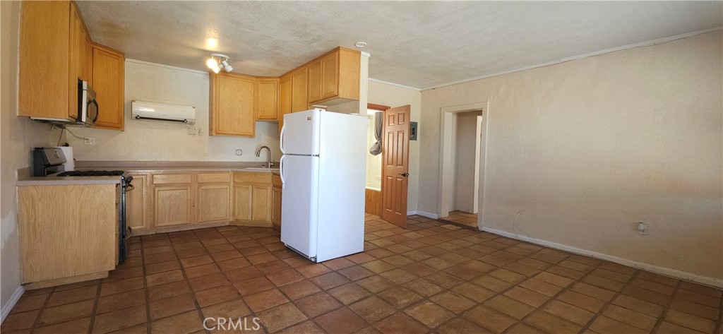 6757 Adobe Road