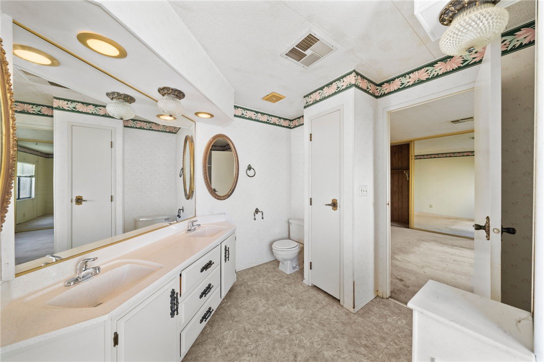 9255 Magnolia Avenue 329