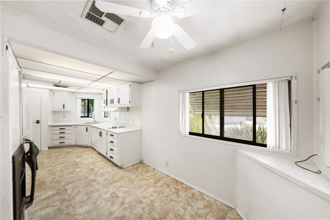 9255 Magnolia Avenue 329