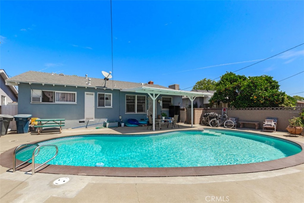 1460 W 170th Street