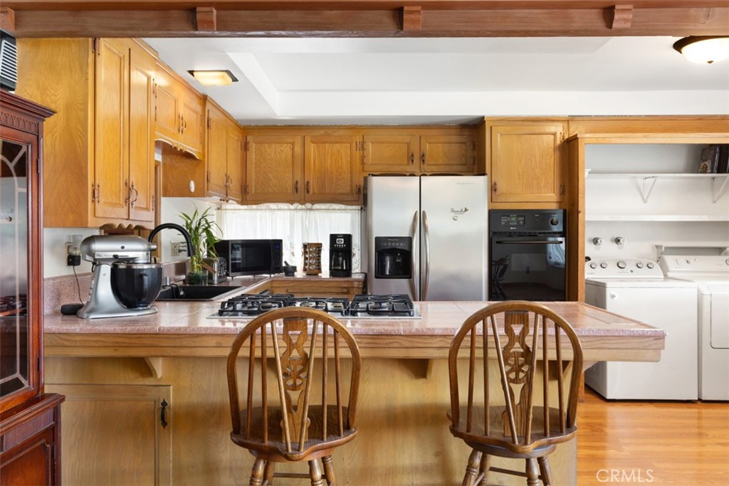 1460 W 170th Street
