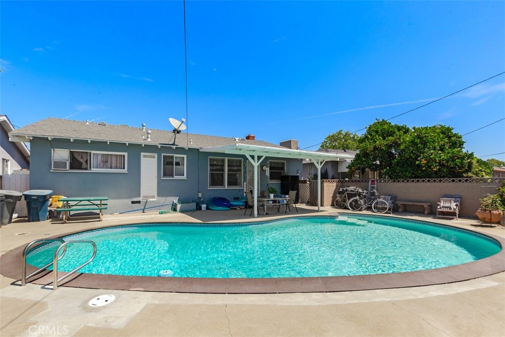 1460 W 170th Street