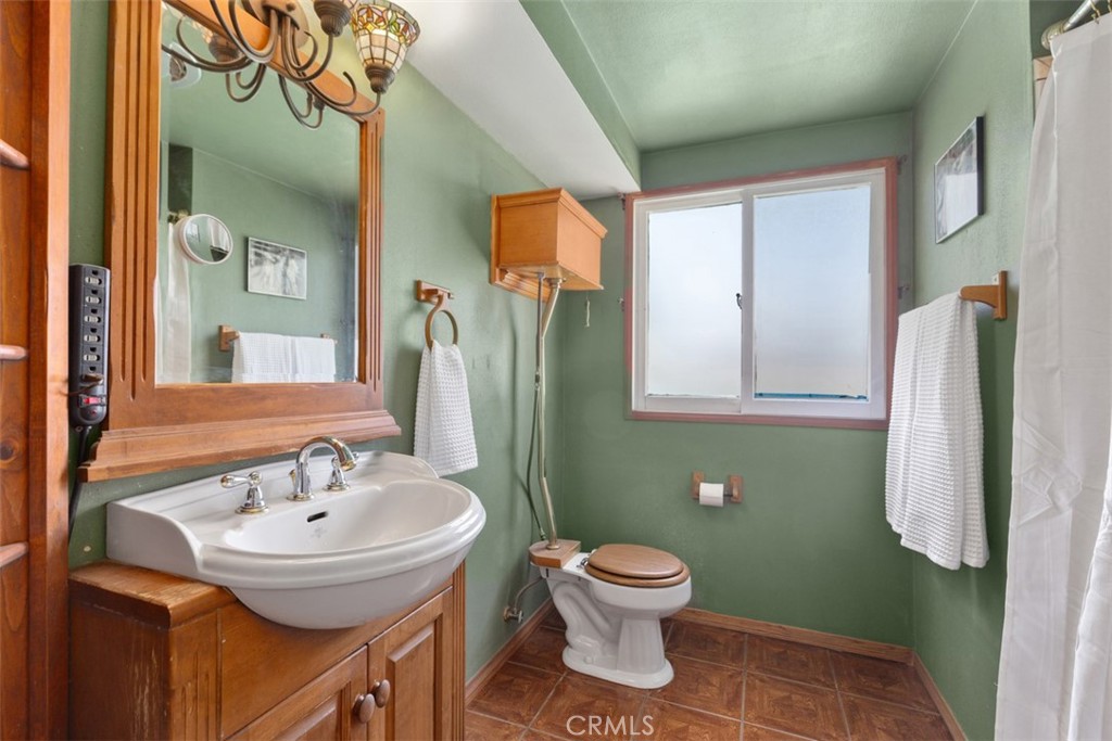 1460 W 170th Street
