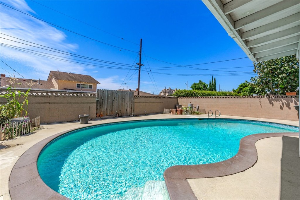 1460 W 170th Street
