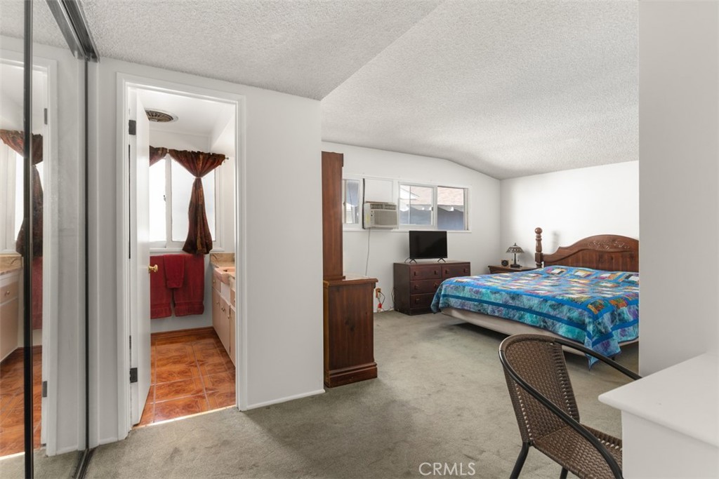 1460 W 170th Street