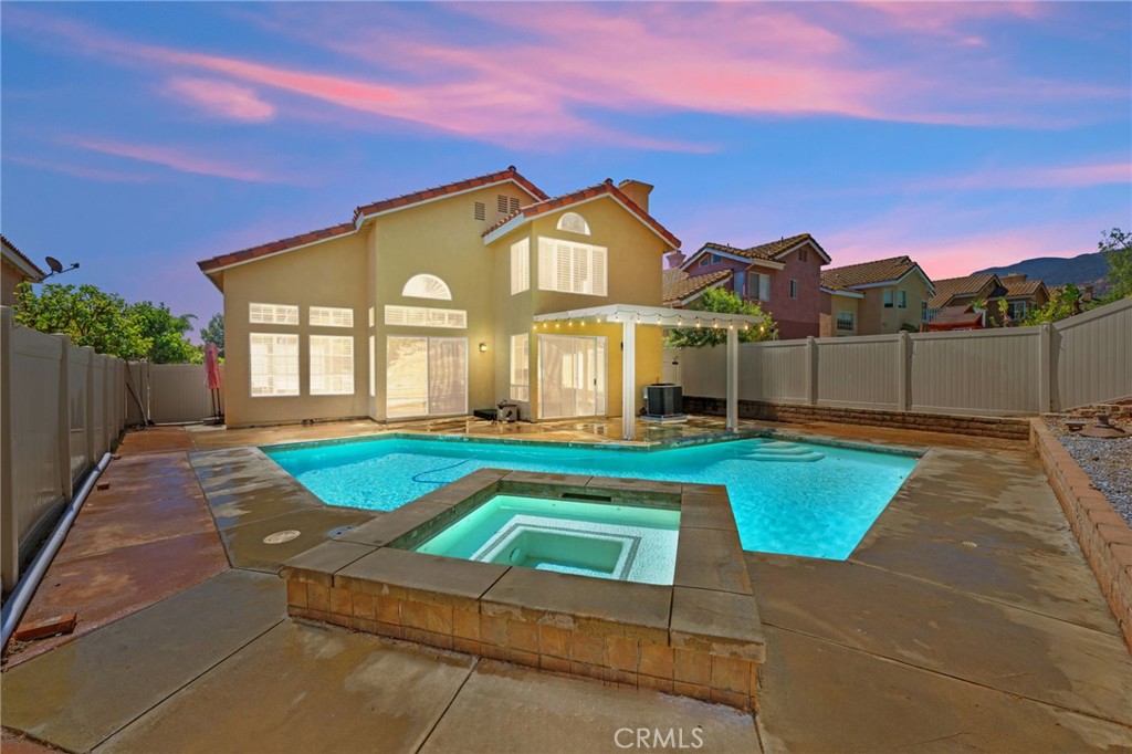1140 Vista Lomas Lane