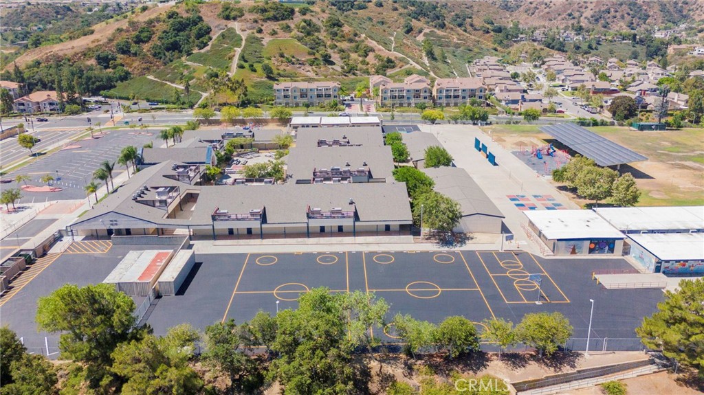 1140 Vista Lomas Lane