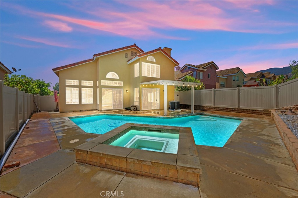 1140 Vista Lomas Lane