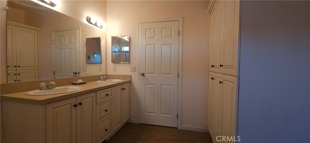 69525 Dillon Road 32