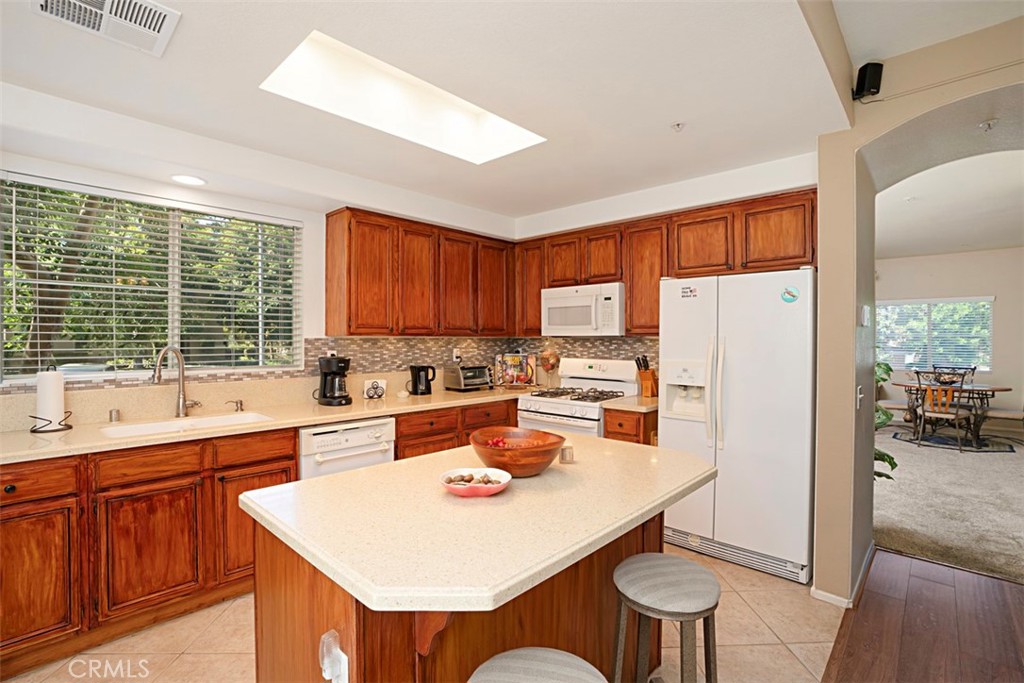 26403 Arboretum Way 2304