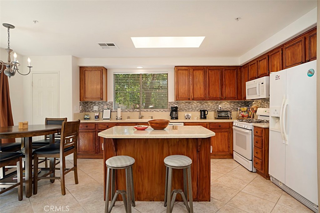 26403 Arboretum Way 2304