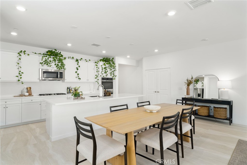 39696 Picasso Court